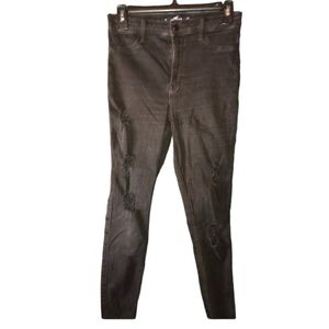 Holister’s Ultra High Rise Jean Stretch Leggings W28 / L28 Black with Holes